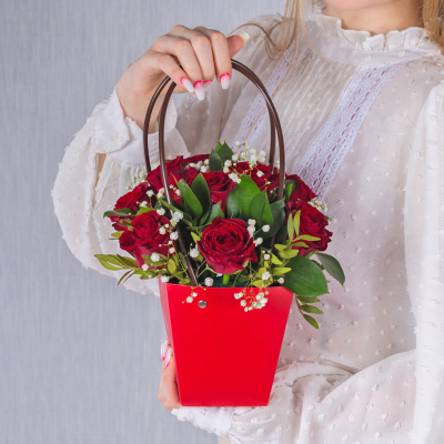 Сумочка с кенийскими розами N 38180-Кр Сумочка с кенийскими розами N 38180-Кр