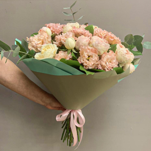 Букет "Ванильный пломбир" из кустовых пионовидных роз и эустомы арт. 45006