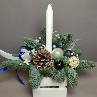 Букет "Морозный" из нобилиса и сухоцвета.