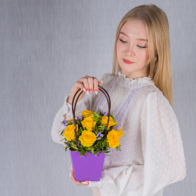 х Сумочка букет с розами на 1 сентября N 38183-Ж