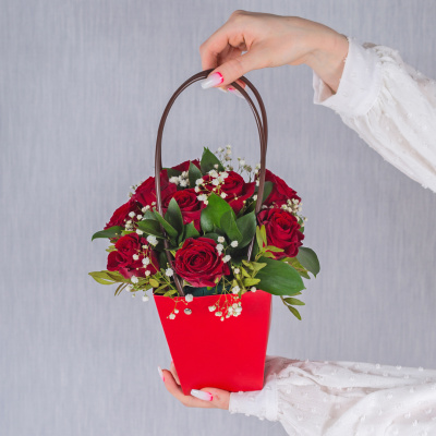 Сумочка с кенийскими розами N 38180-Кр Сумочка с кенийскими розами N 38180-Кр